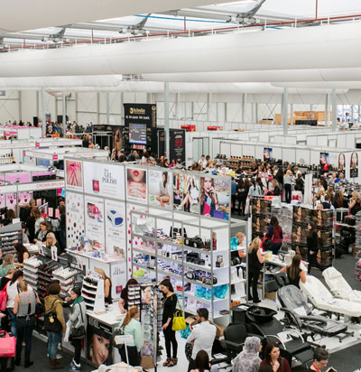 expo-crowd-scene