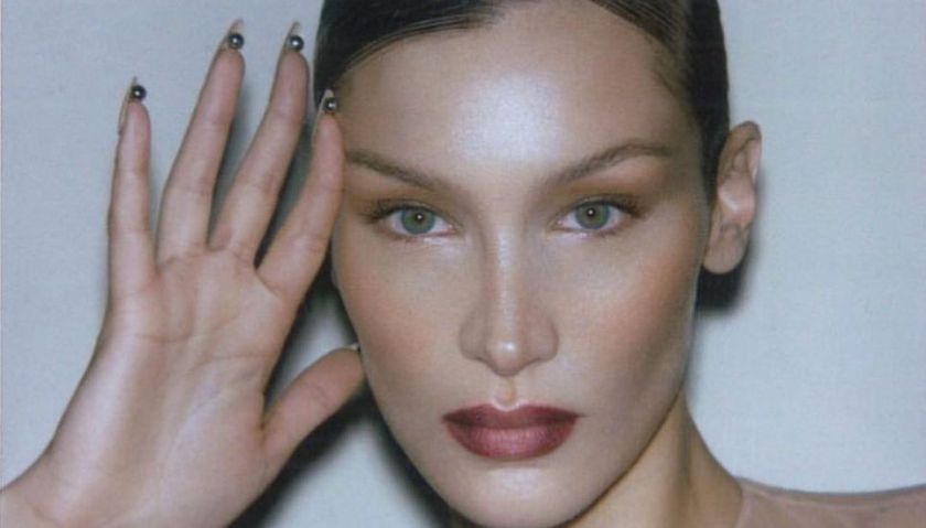 Bella Hadid_Fox Eye_Injections